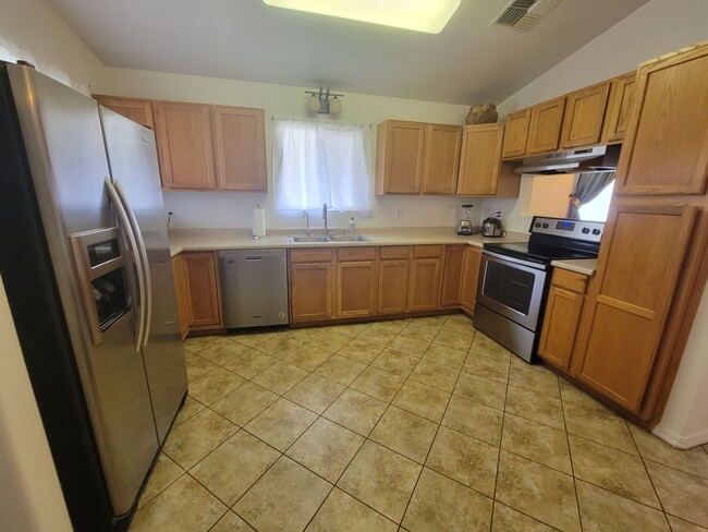 Building Photo - Charming Furnished 3 Bedroom Home In Kihei