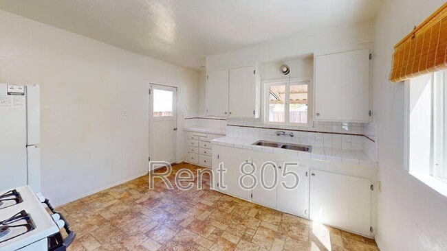 Building Photo - 9128 Nye Rd