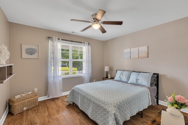 Building Photo - 117 Oyster Landing Dr