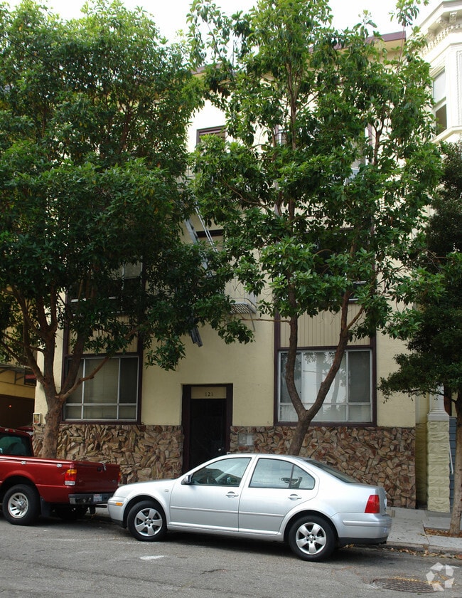 Building Photo - 121 Broderick St