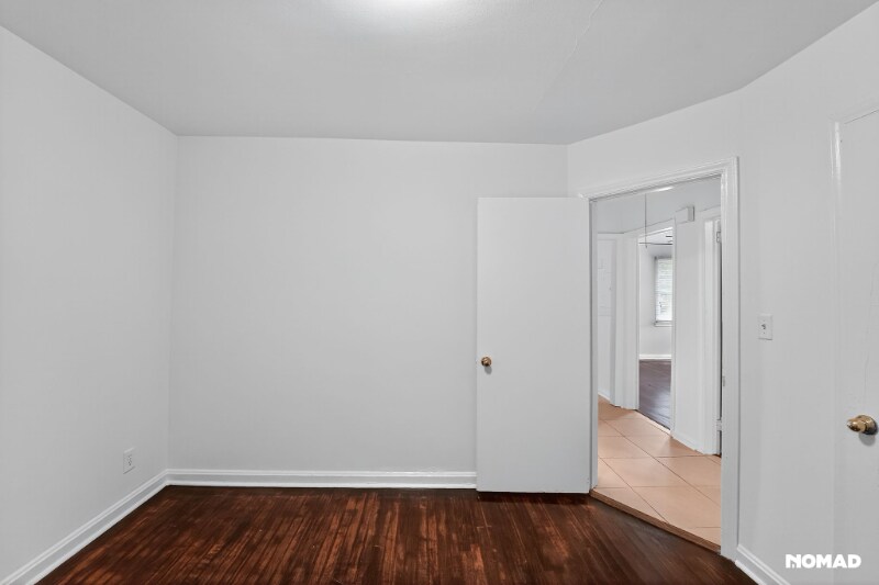 Building Photo - 1986 Cogar Dr