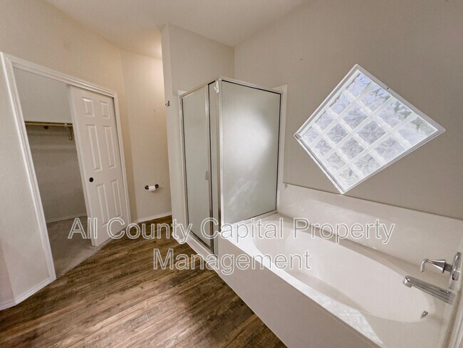 Building Photo - 320 Peanut Dr