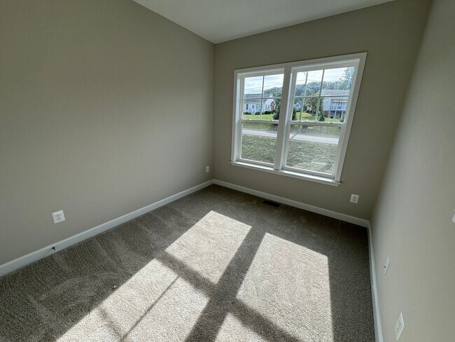 Building Photo - Townhouse for Rent in Preston Lake!