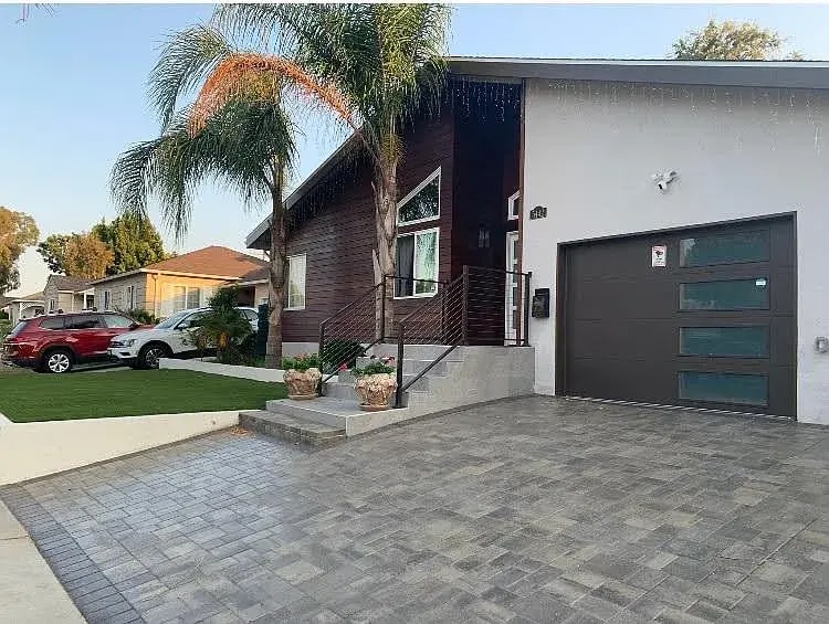 Building Photo - 5442 W 76th St