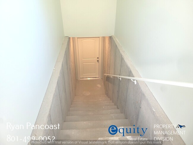 Building Photo - 3076 N 325 W