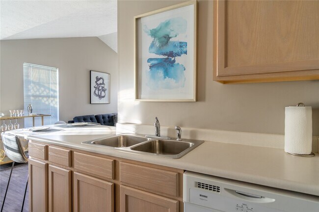 Building Photo - 17 Windridge Dr