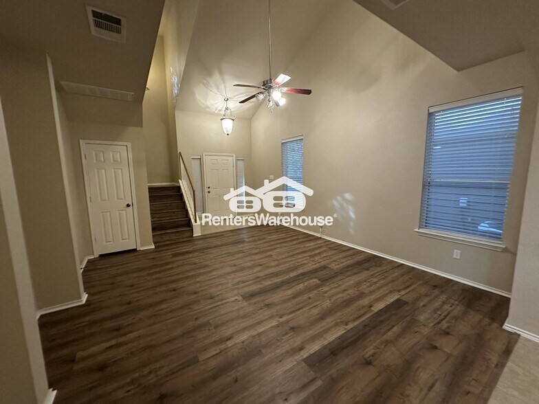 Building Photo - 10214 Maydelle Dr