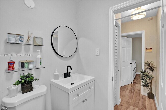 Building Photo - 1300 NW 87th St