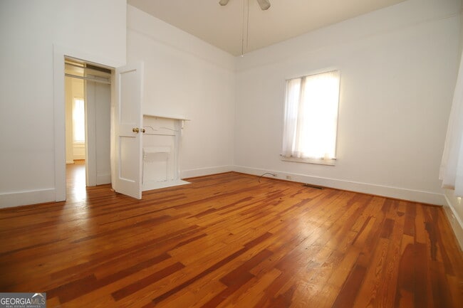 Building Photo - 201 Jennings St