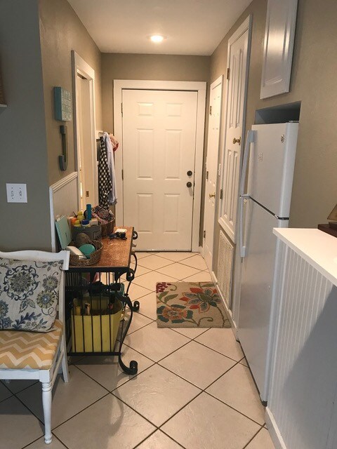 Building Photo - 75 Alamo St