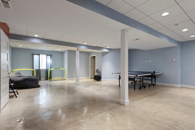 Building Photo - 22501 W Renwick Rd