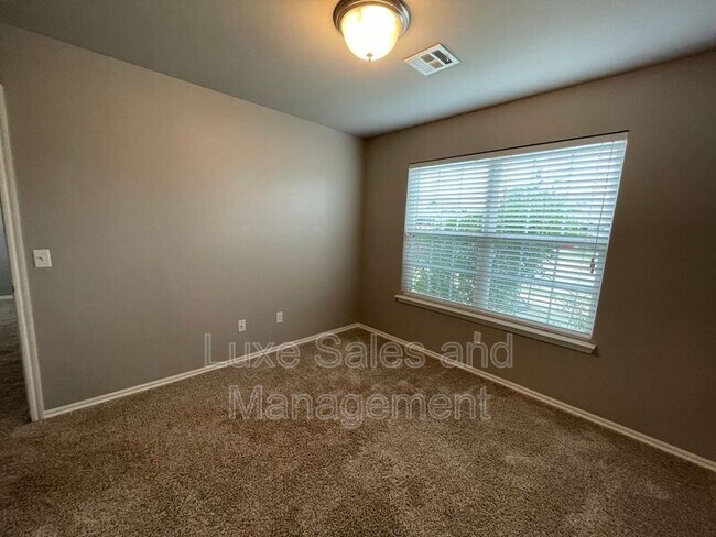 Building Photo - 11724 NW 135th St