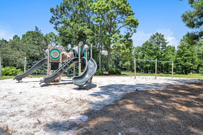 Building Photo - 257 Leaning Pines Loop