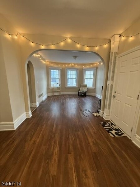 Building Photo - 42 N Willow St