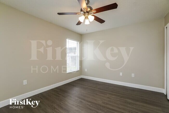 Building Photo - 247 Old Mill Cir