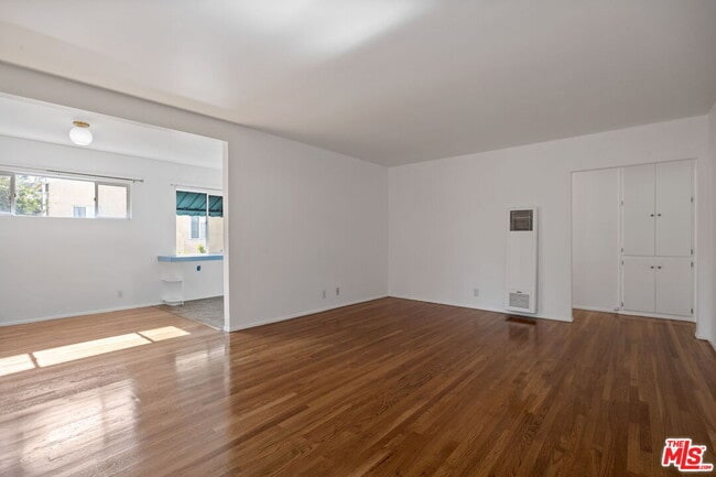 Building Photo - 1451 Armadale Ave