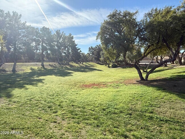 Building Photo - 2314 S Lynch