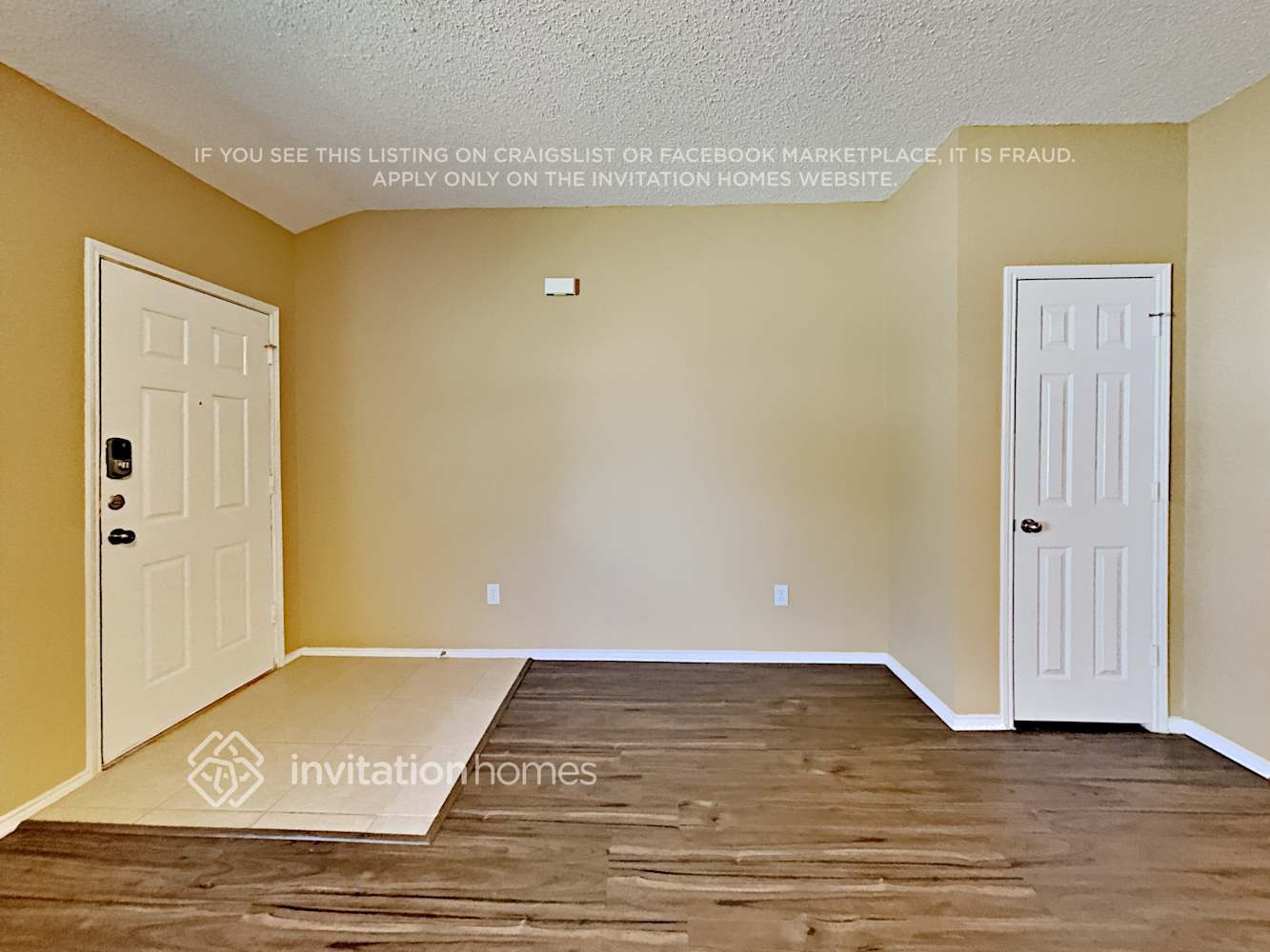 Building Photo - 2720 Briscoe Dr