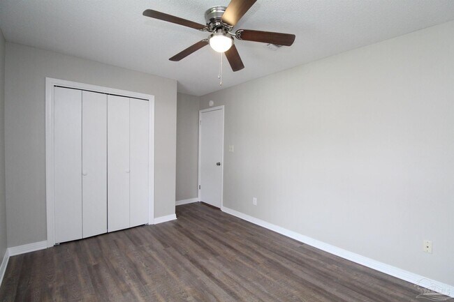 Building Photo - 7649 Old Hickory Dr