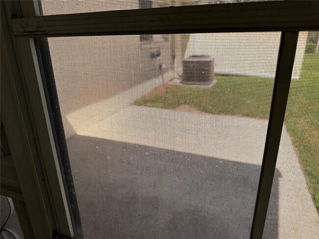 Building Photo - 9157 SW 82nd Terrace