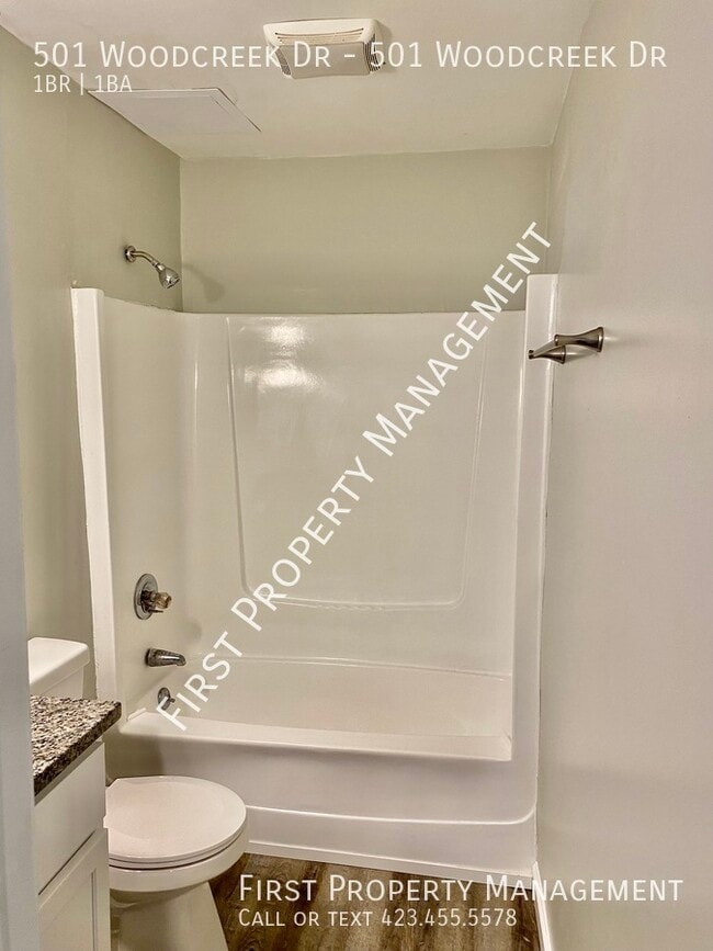 Building Photo - Rossville 1Bed/1Bath Remodeled Apartment! ...