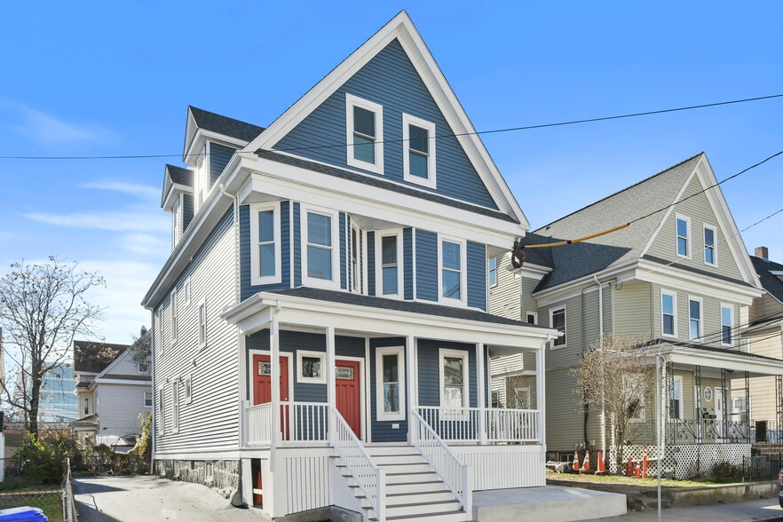 Building Photo - 4 Benson St