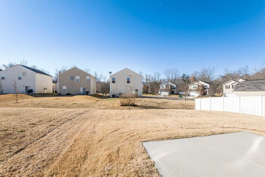 Building Photo - 9231 Yellow Oak Rd