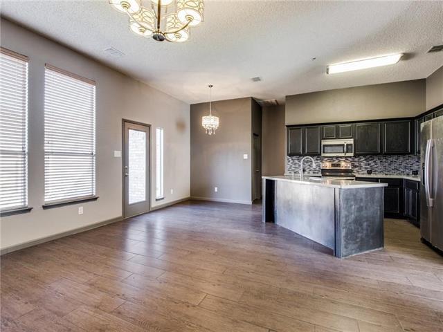 Building Photo - 1521 Broadmoor Dr