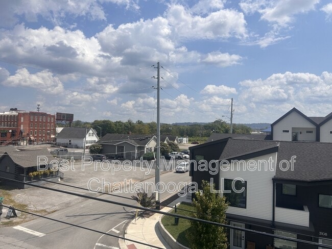 Building Photo - 3111 St Elmo Ave