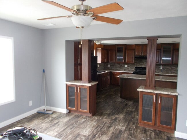 Building Photo - Large, Beautiful Home North of Richmond