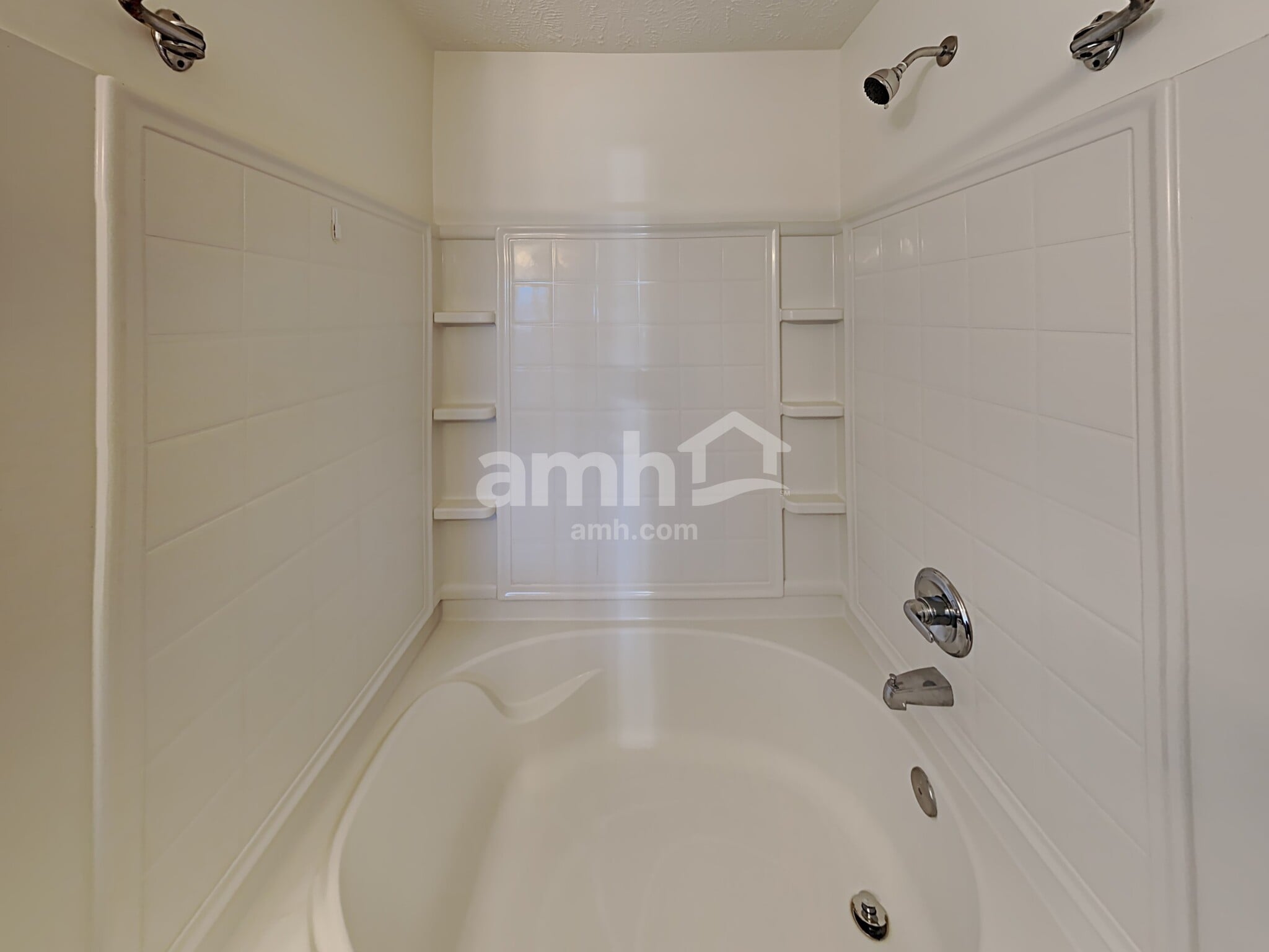 Building Photo - 1821 Saint Andrews Dr