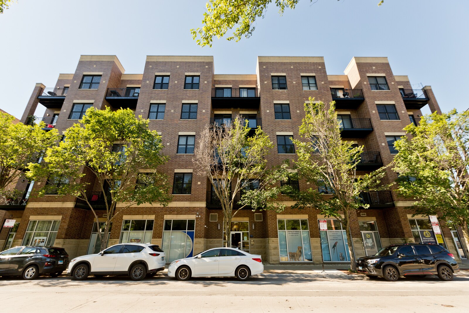 Building Photo - 207 E 31st St