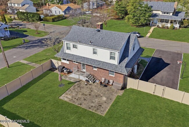 Building Photo - 227 Chatham Ave