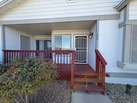 Building Photo - 2 Bedroom, 2 Bath Split Floor Plan Great L...