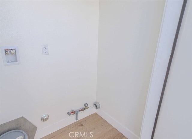 Building Photo - 5825 View Cir