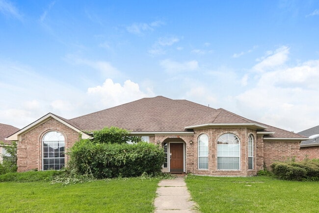 Building Photo - 2235 Stillwater Dr