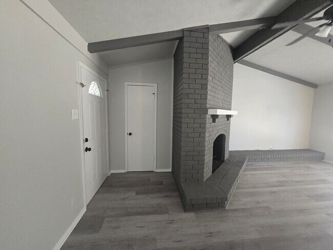 Building Photo - 13439 Blossomheath Ln