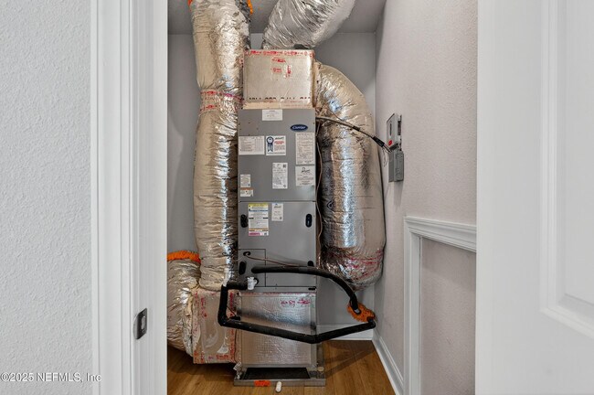 Building Photo - 105 Wye Rd