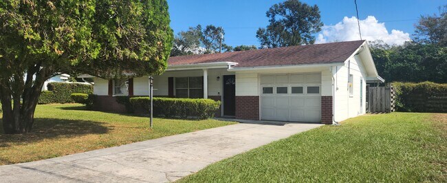 Driveway parking - 5914 Wilson Dr