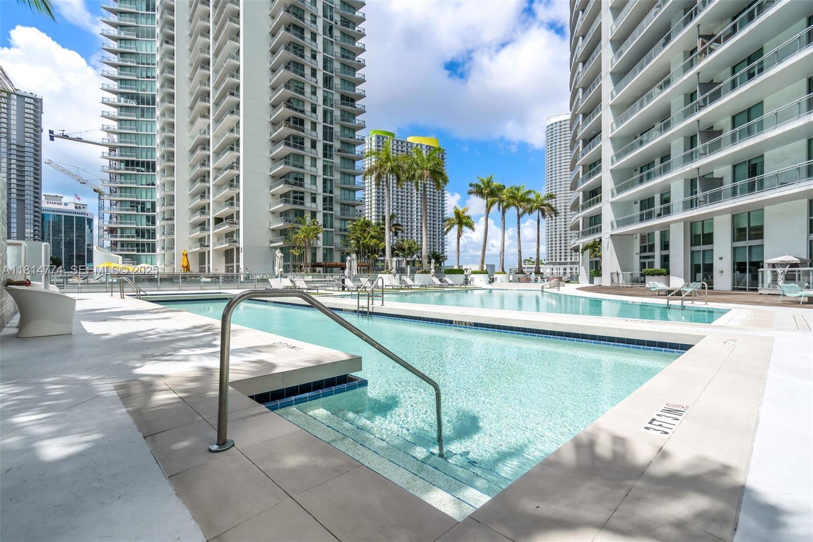 Building Photo - 90 SW 3rd St