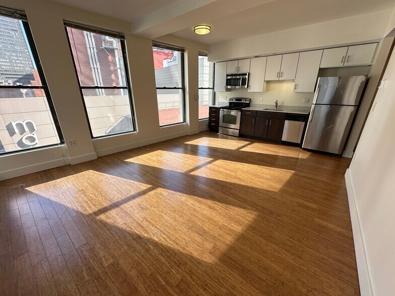 Building Photo - 19 Winter St