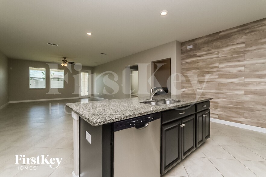 Building Photo - 9924 Victory Gallop Loop