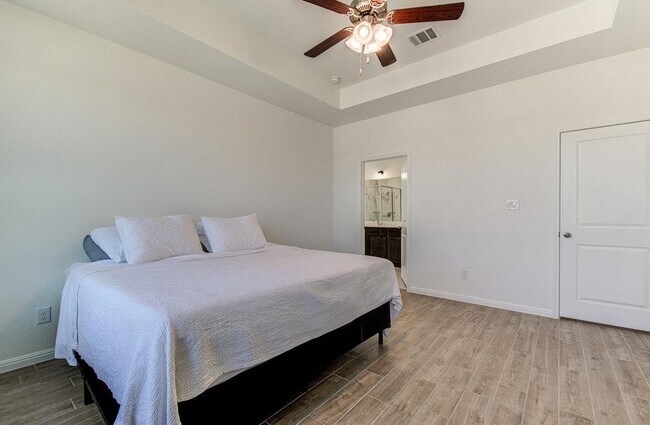Building Photo - 4537 Lucabella Ln