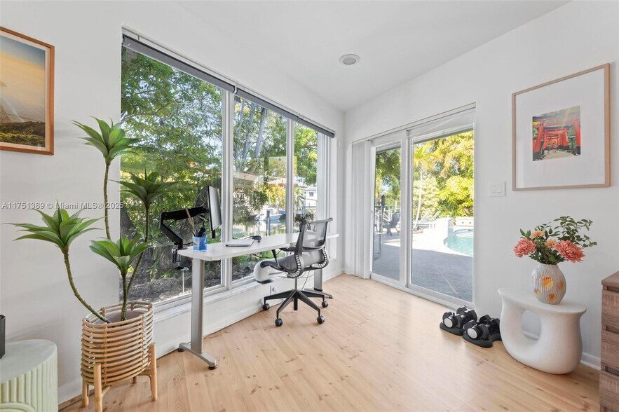 Building Photo - 13060 Lerida St