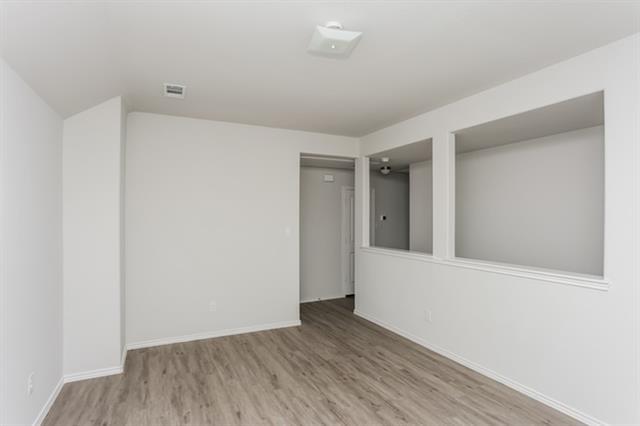 Building Photo - 1600 Mark Ln