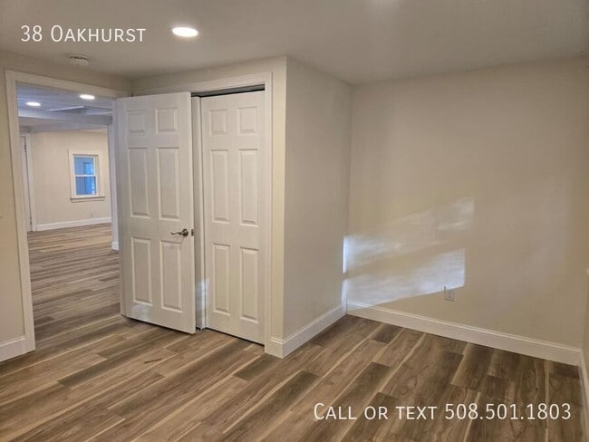 Building Photo - 38 Oakhurst-