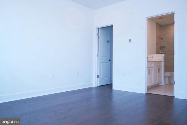 Building Photo - 105 Stoutsburg Blvd