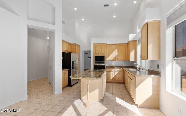 Building Photo - 1617 E Tierra Buena Ln