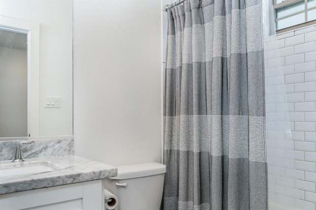 Building Photo - 1721 Thompson St