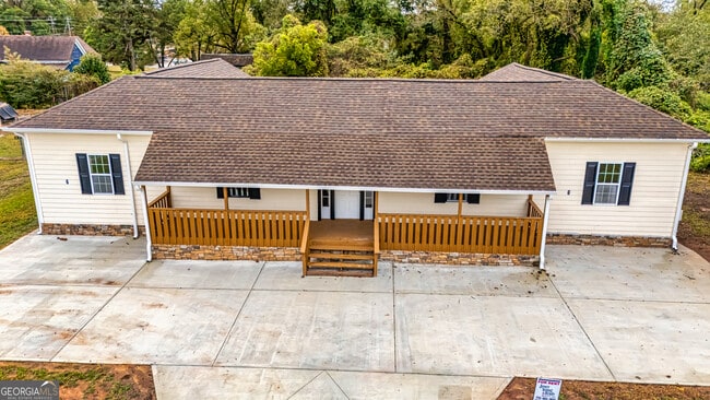 Building Photo - 6 W Oak St